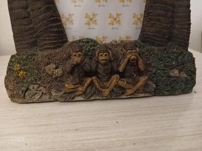 Black jewelry box - Jungle themed soap dispenser and a picture frame