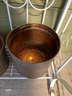Metal bakers rack style planting station with flowerpot and more