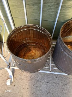 Metal bakers rack style planting station with flowerpot and more