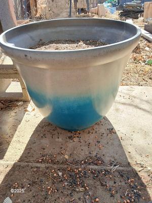 Better homes & Gardens planter - Flowerpot - Dura plastic pot