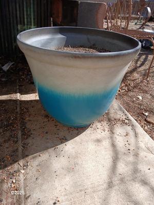 Better homes & Gardens planter - Flowerpot - Dura plastic pot