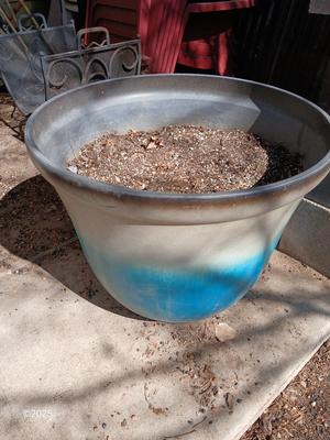 Better homes & Gardens planter - Flowerpot - Dura plastic pot