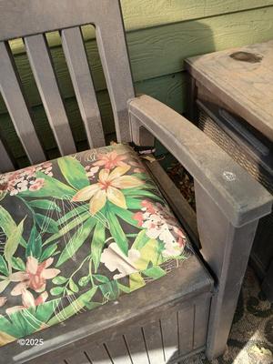 Keter garden bench with storage under the seat