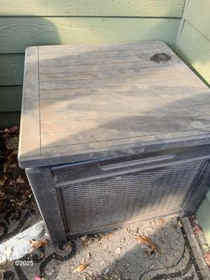 Keter end table / Patio storage box