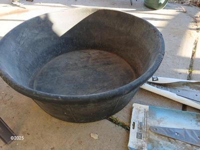 Large livestock rubber feed / water bowl with two new large gate hinges and a rope