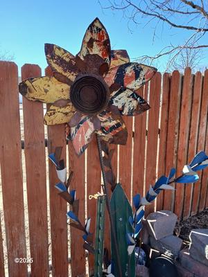 HUGE and heavy Flower yard art - Handmade - One of a kind!