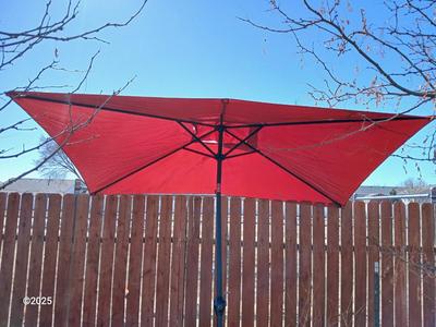 Rectangular umbrella with weighted umbrella stand -