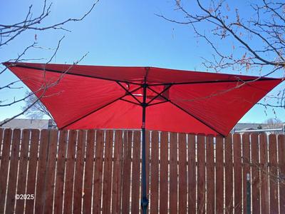 Rectangular umbrella with weighted umbrella stand -