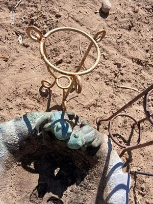 Frog water basin - small stands and a Whirly gig