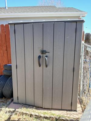 Lifetime storage shed - Like new!
