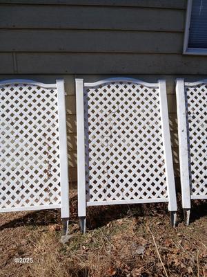 Three portable Lattice trellis panels with stakes for the ground