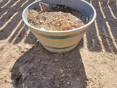 Dura plastic Planter - Flowerpot - Whisky barrel look pot (3 of 3)