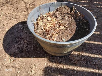 Dura plastic Planter - Flowerpot - Whisky barrel look pot (3 of 3)