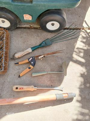 Garden tool wagon / seat with garden hand tools and a boot scraper