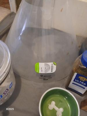 For the dogs & cats - Feed bowls - Safety cone - kennel cover- and more
