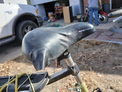 Huffy Broadmoor Adult Bicycle