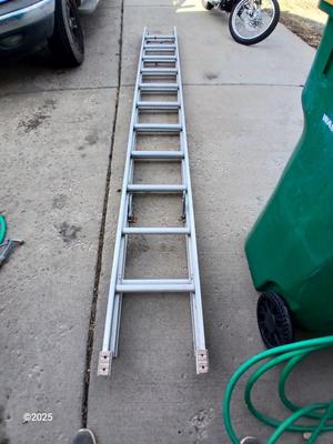 Aluminum Extension ladder