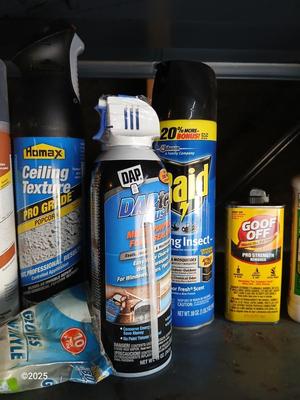 Variety Household chemicals - wall texture - Raid - Goof off and self-adhesive floor tiles