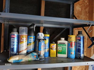 Variety Household chemicals - wall texture - Raid - Goof off and self-adhesive floor tiles