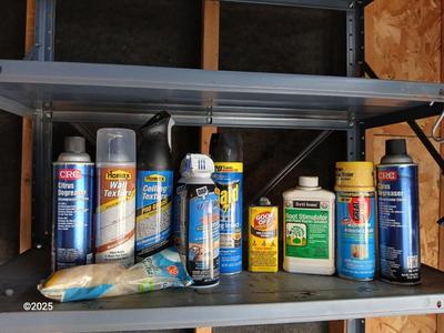 Variety Household chemicals - wall texture - Raid - Goof off and self-adhesive floor tiles