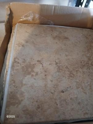 Variety Household chemicals - wall texture - Raid - Goof off and self-adhesive floor tiles