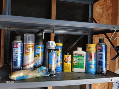 Variety Household chemicals - wall texture - Raid - Goof off and self-adhesive floor tiles