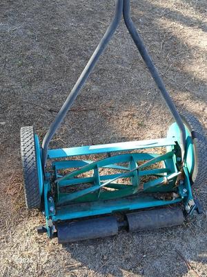 Scotts Push lawn mower