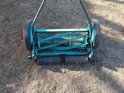 Scotts Push lawn mower