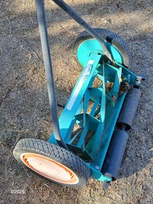 Scotts Push lawn mower