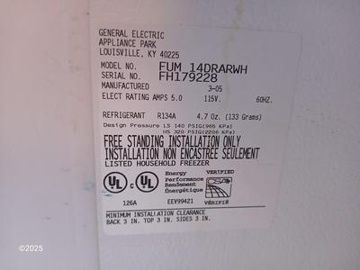 Working! General Electric Free-standing freezer - No contents