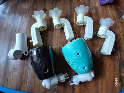 Scentsy like nightlight burners and electric Bath & Body Works White Flower Top Wallflower Plug in Diffusers