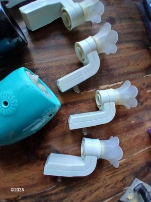 Scentsy like nightlight burners and electric Bath & Body Works White Flower Top Wallflower Plug in Diffusers