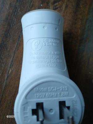 Scentsy like nightlight burners and electric Bath & Body Works White Flower Top Wallflower Plug in Diffusers