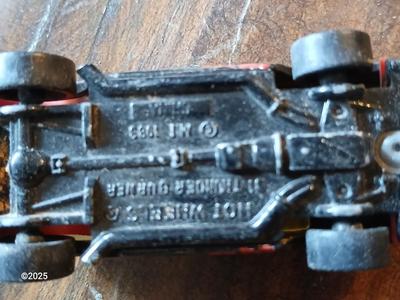 Collection of small diecast cars - Hot wheels and more