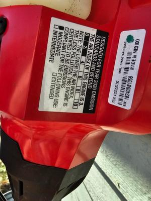 Like new Craftsman Gas-powered weed eater / trimmer