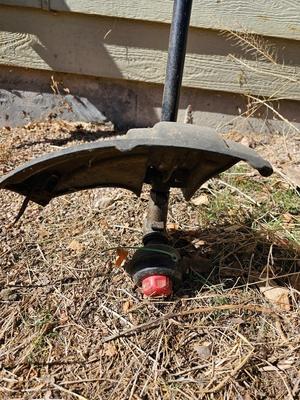 Like new Craftsman Gas-powered weed eater / trimmer