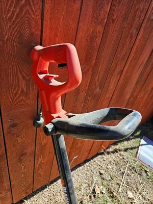 Electric Black and Decker Grass / sidewalk Edger