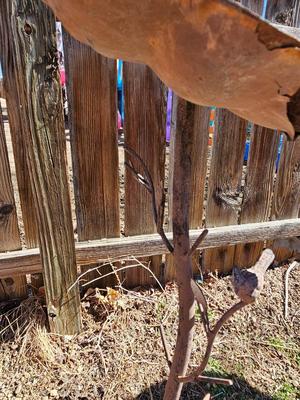 Rustic yard / garden art handmade - Leaf waterer - plant stand