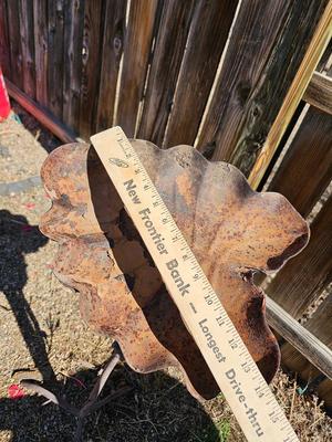Rustic yard / garden art handmade - Leaf waterer - plant stand
