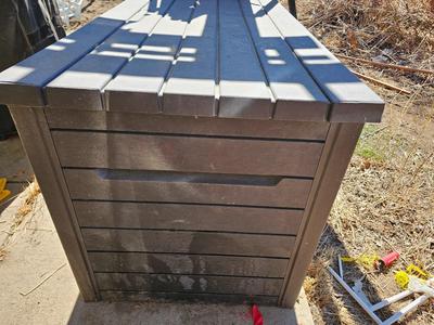 Large Keter storage box - Patio storage