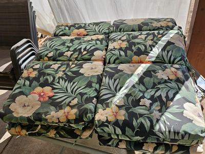 Six chair cushions - Patio chair cushions