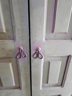 Armoire / Storage cabinet