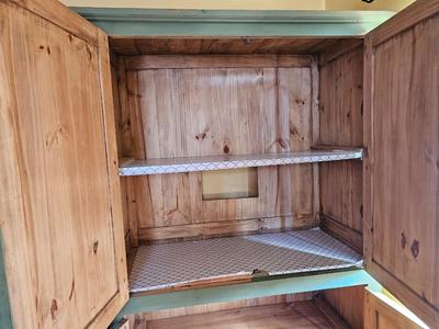 Armoire / Storage cabinet