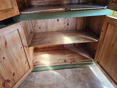 Armoire / Storage cabinet
