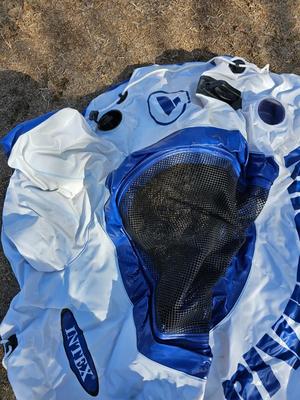 Swimming pool floaties - River tube - Great summer fun!