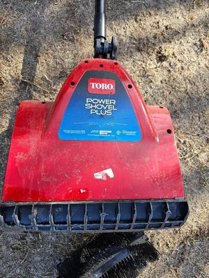 Electric Toro power shovel plus - snow and sweeper
