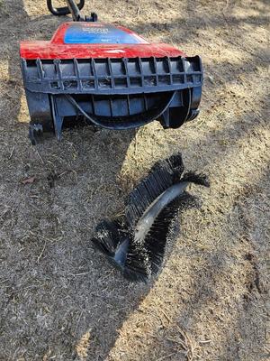 Electric Toro power shovel plus - snow and sweeper
