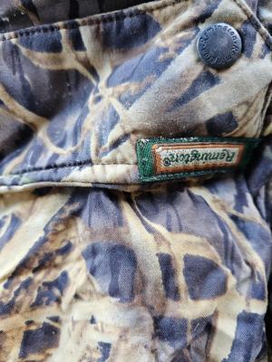 Remington Camo Jacket Youth Large with Camo gloves