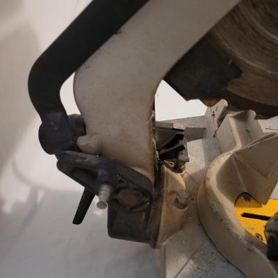 DeWalt Miter Saw (B2-EL)