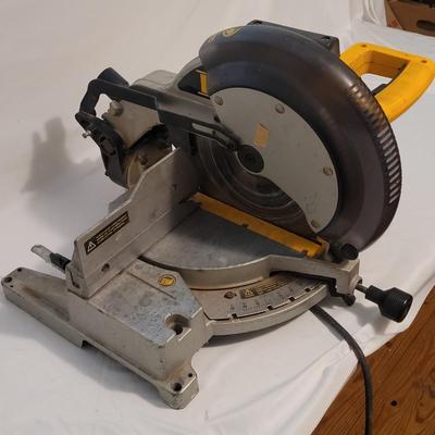 DeWalt Miter Saw (B2-EL)